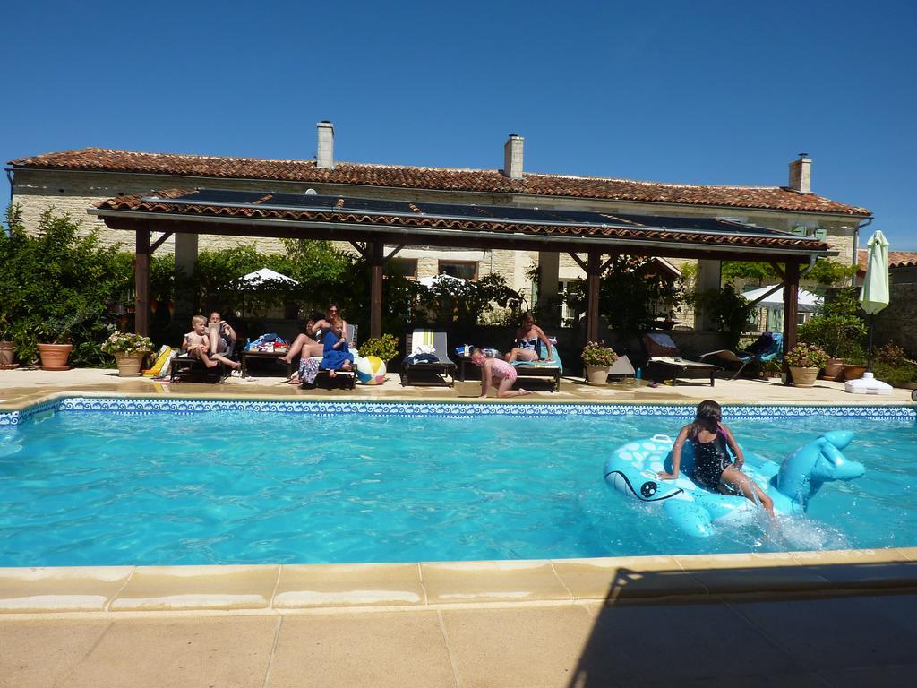 La Pommeraie Nantille Luaran gambar